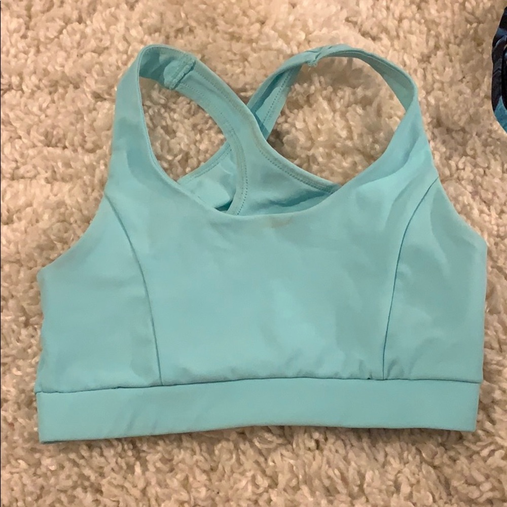 sports bra